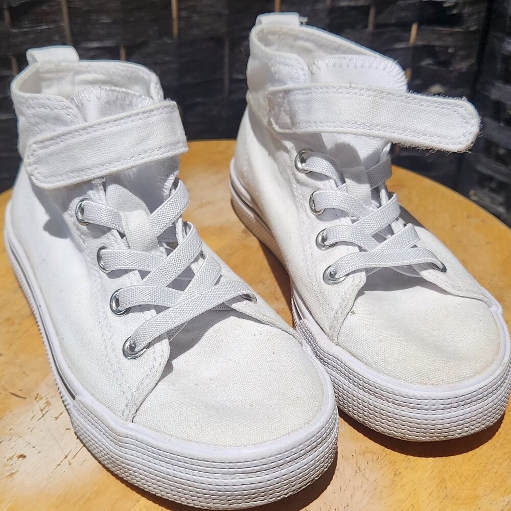 H&M canvas sneakers